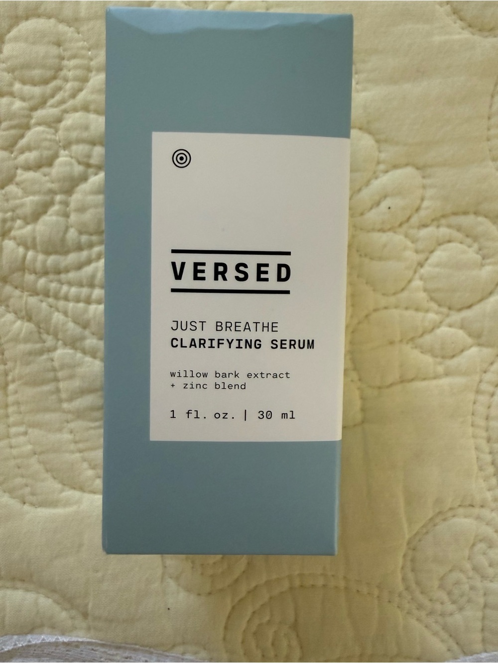 Versed Just Breathe Clarifying Serum - Light Blue